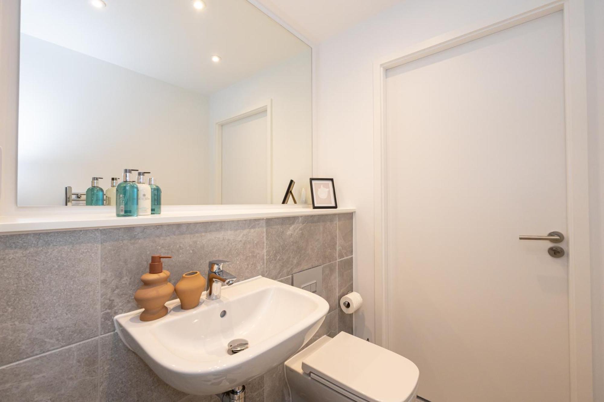 Apartament Pet Friendly 2Br Near Station By Asquare Letting Manchester Zewnętrze zdjęcie